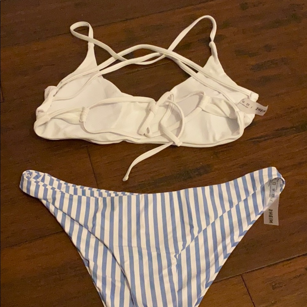 Bikini Set - Picture 2 of 2